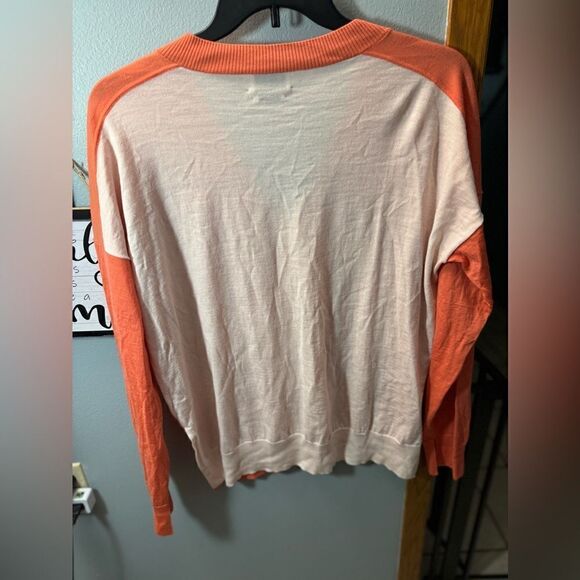 St. John Knits Womens Pink Orange Contrast Back Wool Vneck Sweater Size M - Picture 9 of 9